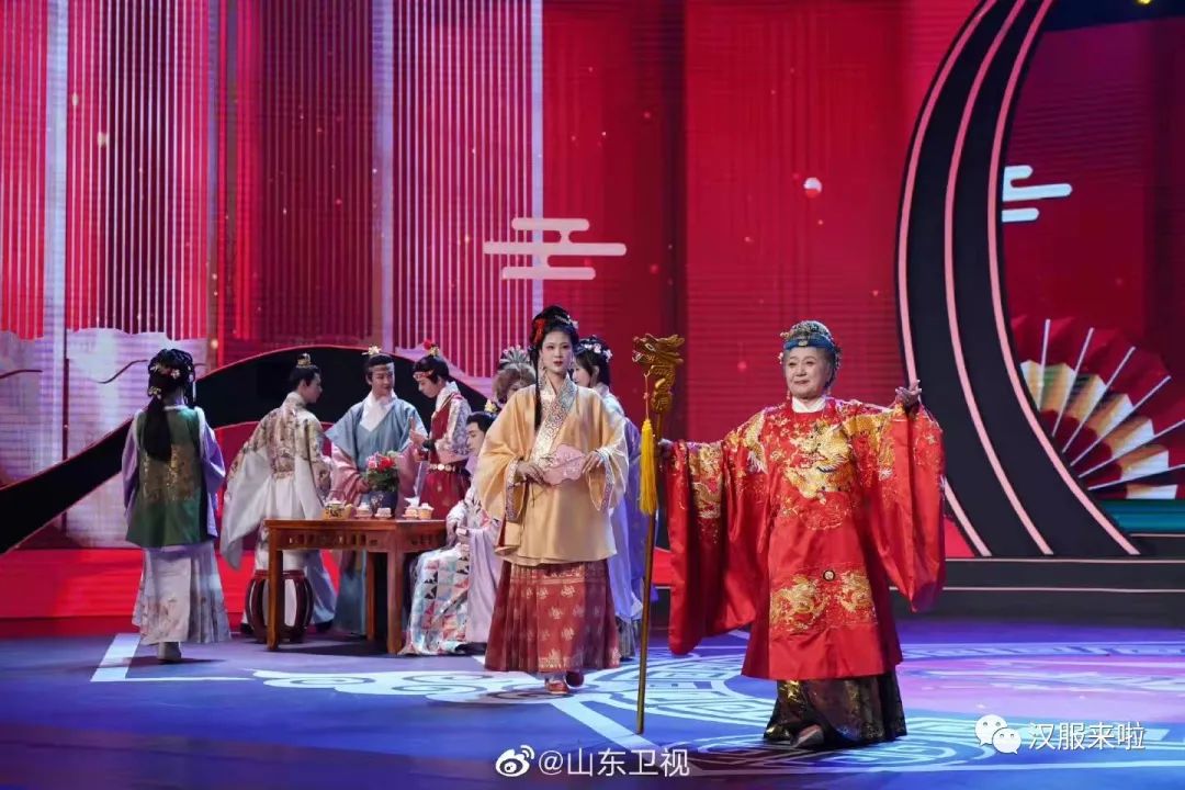 什么？汉服走上了春晚，这事您知道么，听说小阿七、汉服奶奶、九井宴还有......