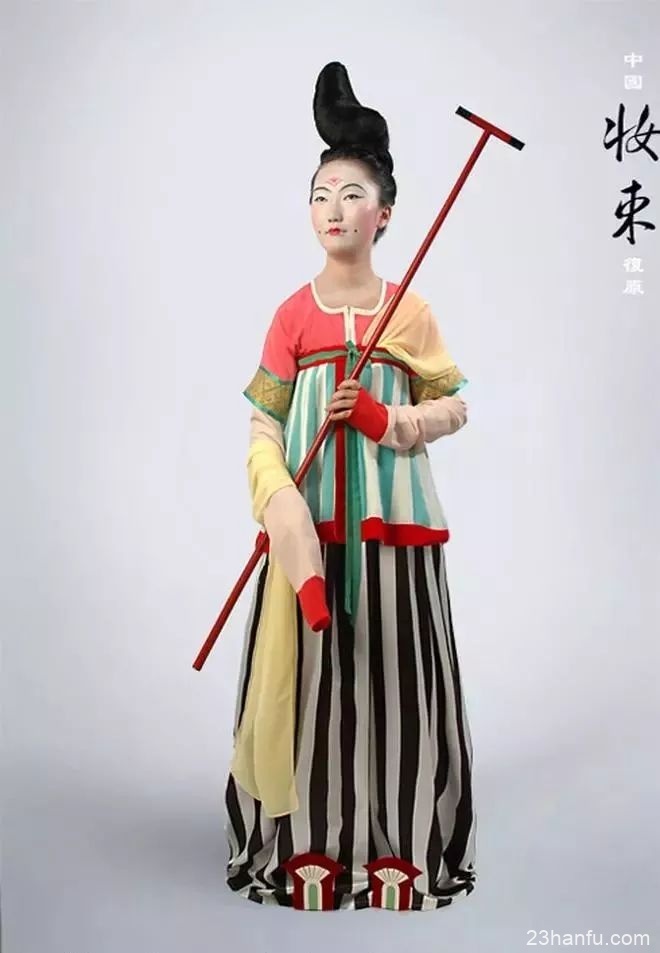 汉服究竟有多美！这群年轻人用11年复原200套汉服惊艳世界