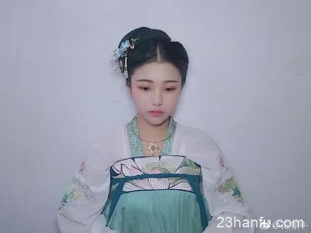 【汉服发型】小分享｜清新温婉的简易发型