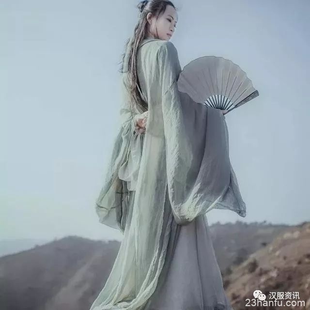 魏晋风了解一下，你穿的汉服很可能是“假”的魏晋风