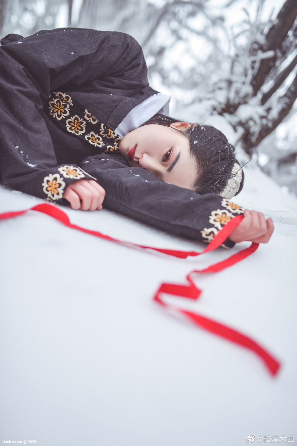 行万里千里，只为给你带一捧峨眉雪。