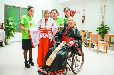 汉服集体婚礼开启杭州婚恋旅游节