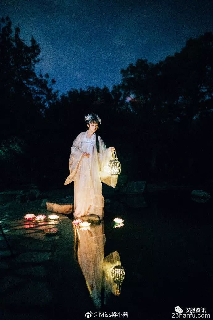 【汉服摄影】昨夜雨疏风骤