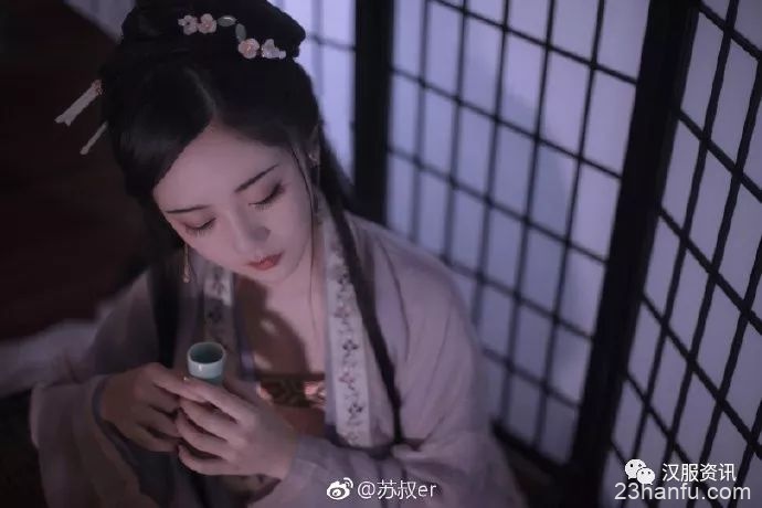 【汉服摄影】点绛唇·闺思