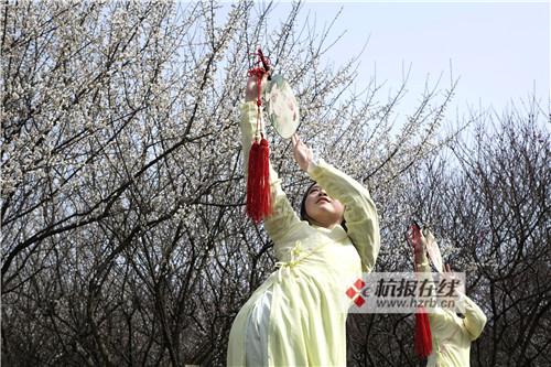 西溪国家湿地公园“曲水寻梅 汉服雅韵”