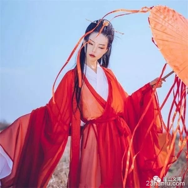 穿汉服的菇凉才最美！宛如仙女一般不食人间烟火