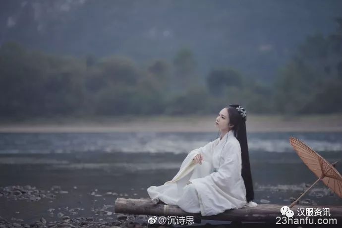 【汉服摄影】未见青山老，昔人已白头