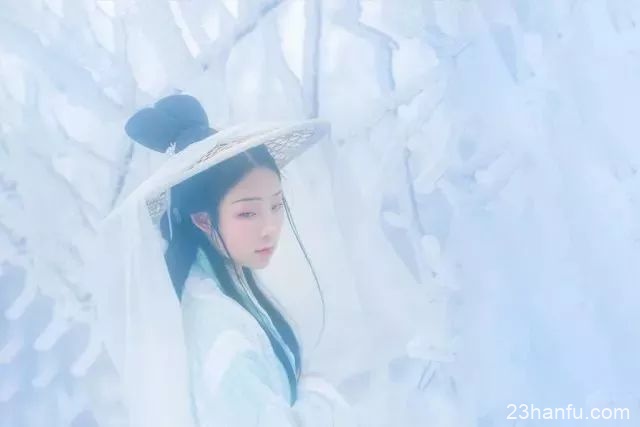 【庐山雪】雪与汉服 点缀着这个冬天的美