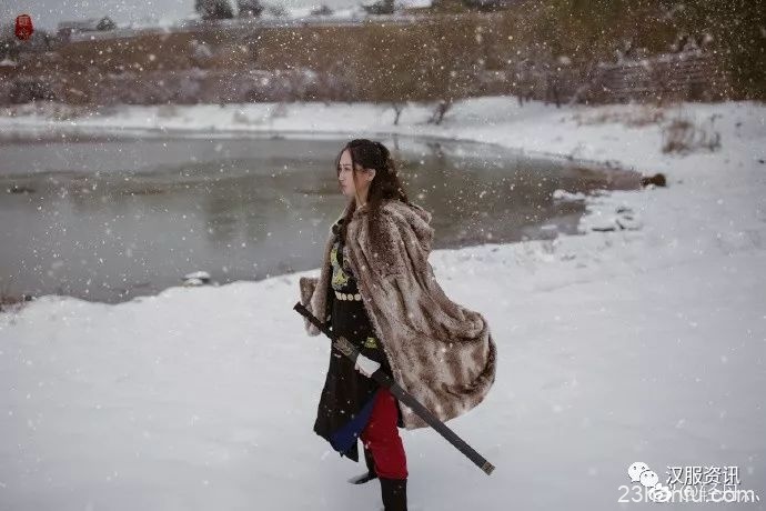 【汉服摄影】孑然一身踏遍千山暮雪