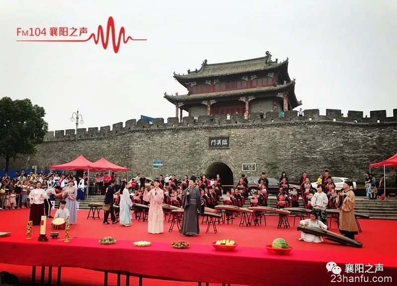 第四届＂端午节汉江祭拜诵读＂系列活动在襄阳顺利举行