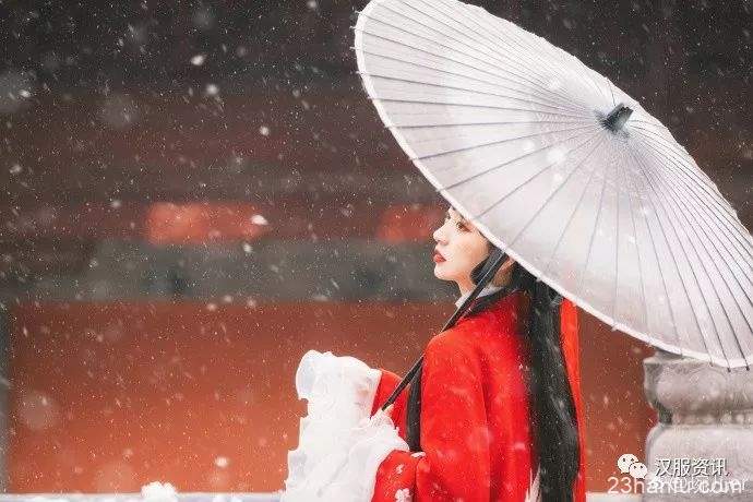 【汉服美图】梅花雪