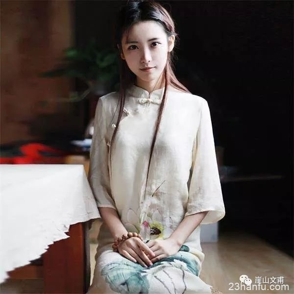 穿汉服的菇凉才最美！宛如仙女一般不食人间烟火