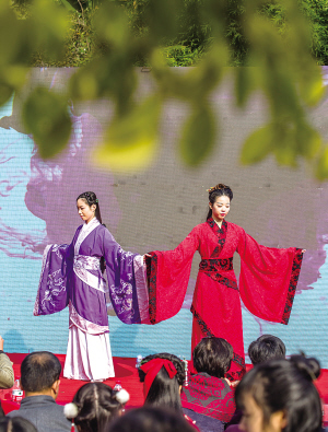 鼓楼沿 汉服风 一种别开生面的传统文化实践