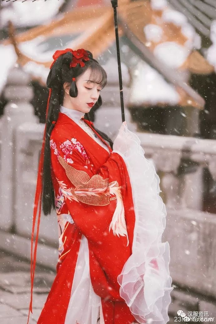 【汉服美图】梅花雪