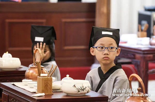 祁门牯牛降：穿汉服、行大礼、游景区