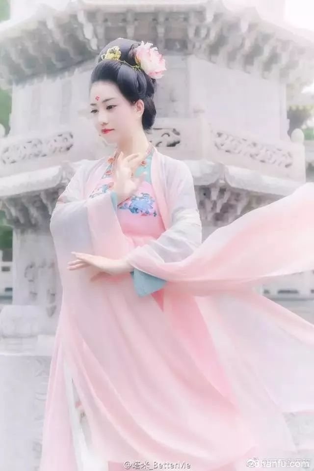 如果你买了汉服却不会搭配？快来看看这篇文章