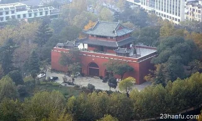 【人文历史】中国为什么有这么多“鼓楼”，这种古建筑究竟有何用途