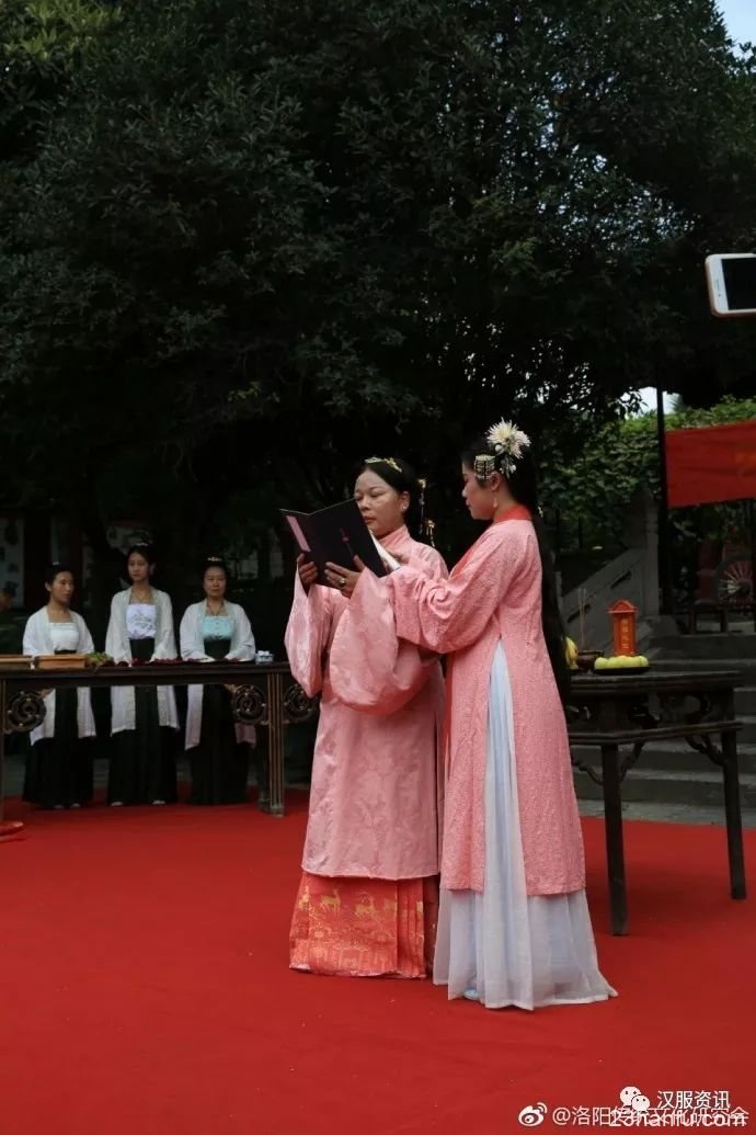 洛邑绣承传人拜师仪式圆满礼