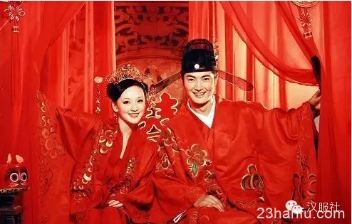 中国古代婚礼的喜服到近代西方婚纱的演变