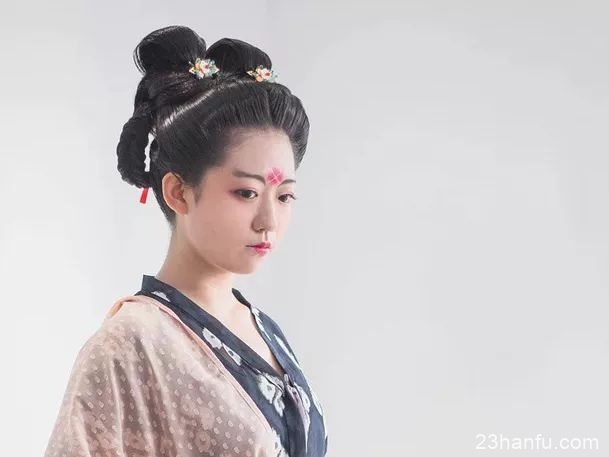 古代妆容如此漂亮，那么她们有哪些“小心机”的化妆手法呢？